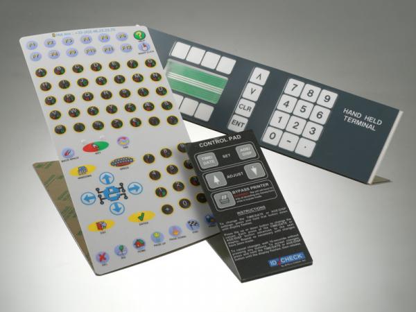 Clavier dômes plastiques